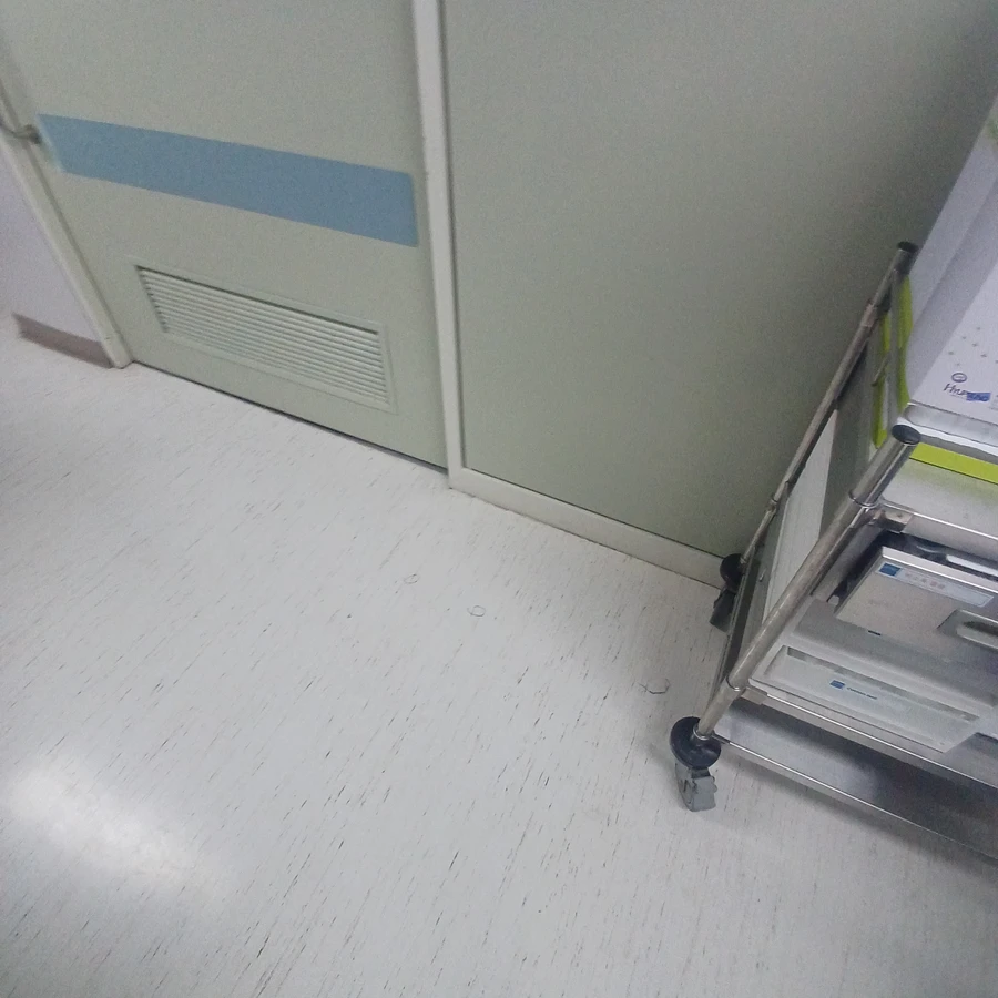 병원 복도 시공 전